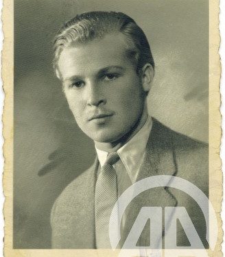ALİYA İZZET BEGOVİÇ (1925 – 2003)