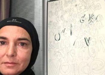 Dünyaca ünlü şarkıcı Müslüman oldu