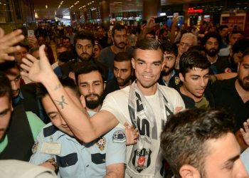 Gençlerdeki ‘hayran çılgınlığı’ korkutuyor