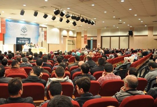 Toplumlar Kur’an’la değişime muhtaç