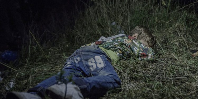 Suriyeli Mülteci Çocuklar Geceleri Nerede ve Ne Koşullarda Uyuyorlar?