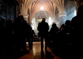 24 saat Açık Olan Kiliseler Sığınmacılar için Güvenli