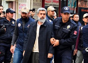 Alparslan Kuytul’un eşi: “Tahliyesini bekliyoruz”