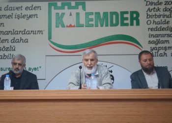 Kalemder’de Tâkva Bilinci ve Ahlâki Yozlaşma Paneli Yapıldı