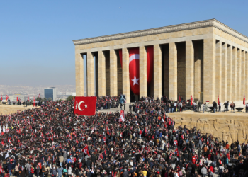 D.Mehmet Doğan; ‘Nevzuhur atatürkçülere Anıtkabir rehberi’