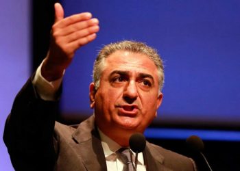 Pehlevi, muhalif grupların koordinasyonunu üstlenmek istiyormuş