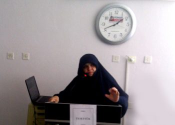 Sabiha Ateş Alpat : Vahye seküler algılarla yorum getiriyoruz