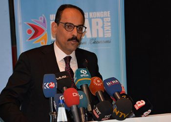 Cumhurbaşkanlığı ABD’den de Rusya’dan da vazgeçmiyor