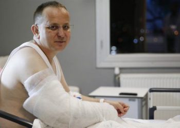 15 Temmuz gazisi Sabri Ünal gazilik madalyasını iade etti