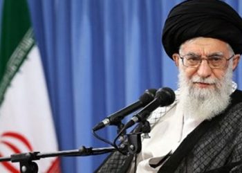 Ayetullah Hamaney: ABD’yi birinci dereceden ahmaklar yönetiyor