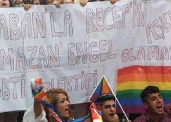 LGBT ve Feministler çekinmiyorlar!