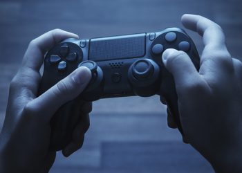 Dijital bağımlılık 13-24 yaş aralığında zirveye çıkıyor