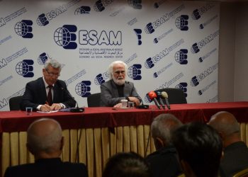 Hamaset, Toplumu Baş Aşağı Götürür