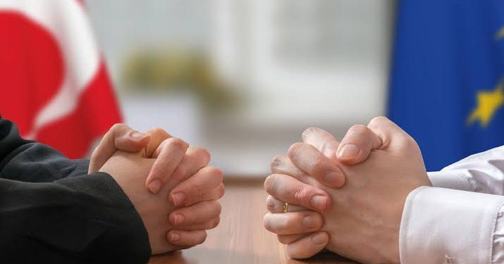 Türk Hazine’si ‘Şer Güçlerden’ Borç Alıyor