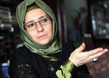 F. Barbarosoğlu: Merdiven Altı Mescit