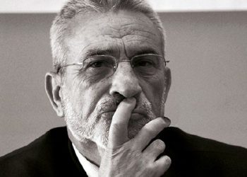 Şair İsmet Özel kalp krizi geçirdi