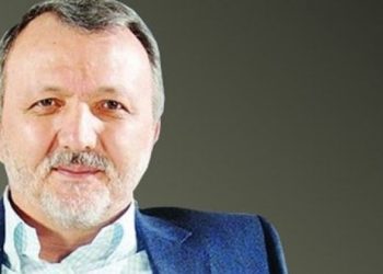 Yusuf Ziya Cömert: Kulağının üstüne yat, mutlu ol!