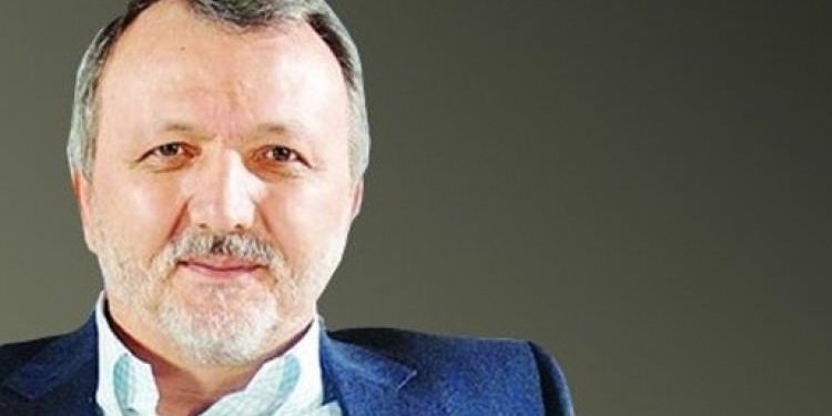 Yusuf Ziya Cömert: Kulağının üstüne yat, mutlu ol!