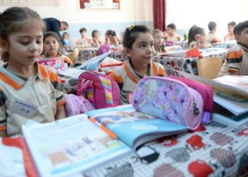 İngiltere’de eşcinsellik dersleri ilkokula indi, tartışma büyüyor