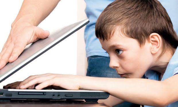 Çocuklarla Teknoloji Kullanım Sözleşmesi Yapın