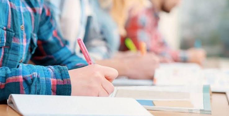 Eğitim Sistemi ve Mürekkebi Boşuna Telef Eden Çocuklar!