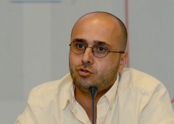 Y. Oğur: O Pankartı Hatırlamak…