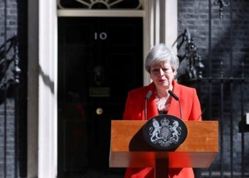 İngiltere Başbakanı’ndan İstifa Kararı