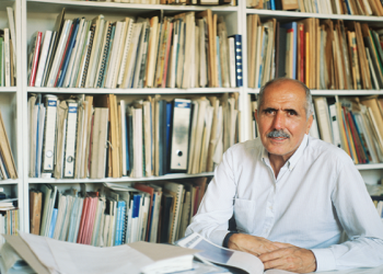 Güzel Ev Yapılmıyor, Toprak Sömürülüyor