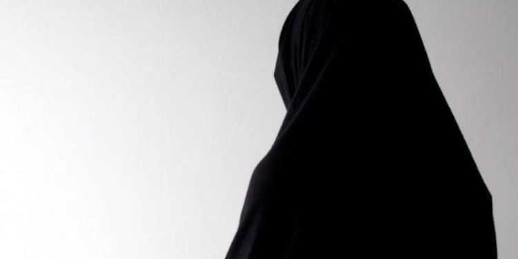 Müslüman beyler! Hanımlarınızın Kıymetini Bilin!