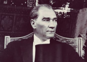 Atatürkçülük İdeoloji mi, Kült mü?