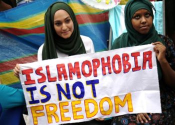 Fransız Laikliği Aşırı Sağcı Milletvekillerine Müslüman Kadınları Hedef Aldırtıyor