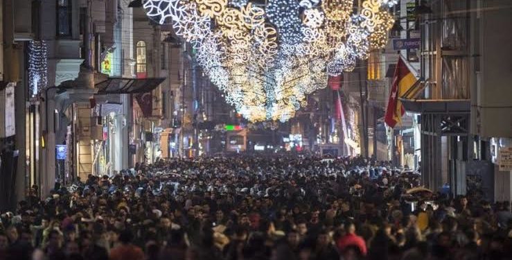 Yılbaşı Kutlamasına Hazırlanan Belediye Başkanlarına ve Bürokratlara