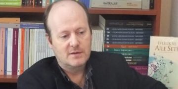 Özcan: Dünya Yıkılacak da Peki Yerine Ne Gelecek?