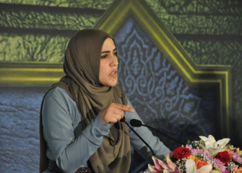 Yasmin Mogahed: Kalplerimizi Nasıl Zehirledik?