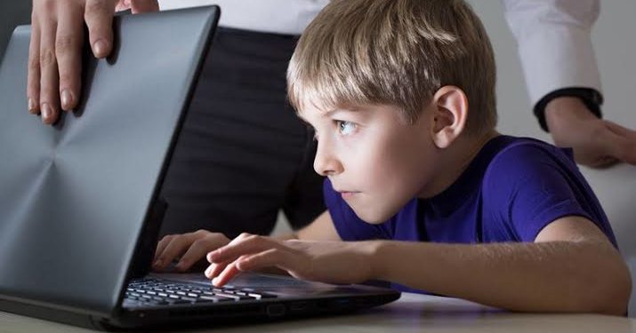 Ailede Dijital Mahremiyet Eğitimi