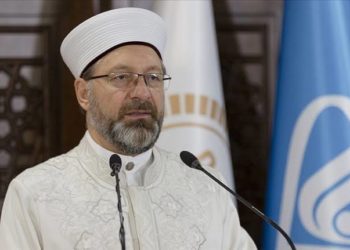 Sen misin LGBT’nin Sapkın Olduğunu Söyleyen?