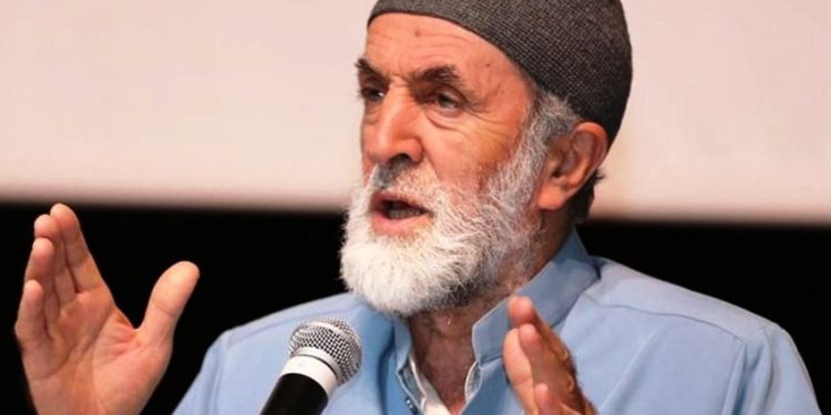 Göktaş: Kemalizm’in Üç Sacayağı; Alkol – Kumar – Örtüsüzlük