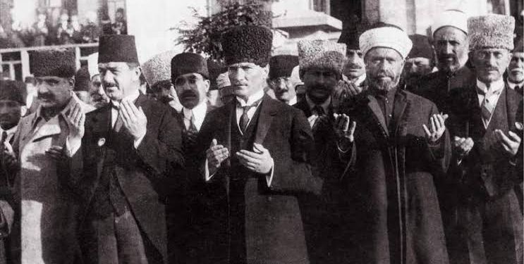 Ayasofya Hakkında M. Kemal’in Hangi Görüşüne İnanalım?