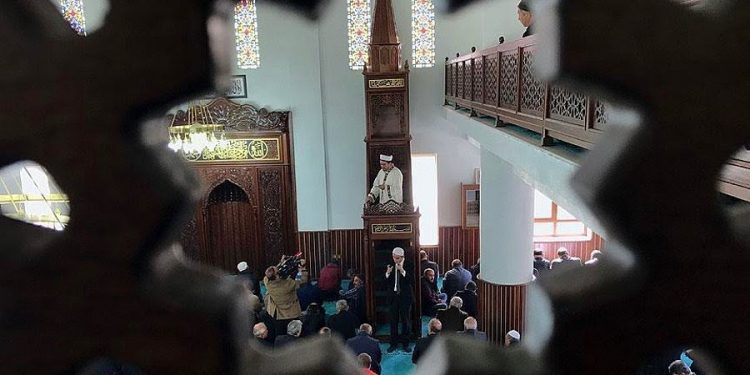 Biz Kulluğumuzu Asla Sadece Camilere Hapsetmeyeceğiz