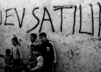 Satılık Evlerden, Satılık Kentlere…