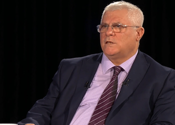 Karanlık Zamanlarda Yaşamak