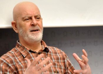 M. Kutlu: Akıntıya Karşı Tanrı Misafiri