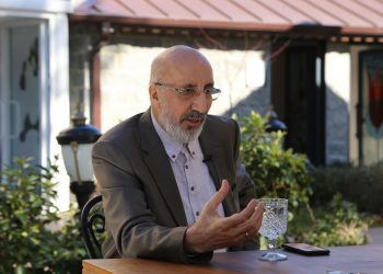 Dilipak: Devlet’i Kutsamak İslam’a Göre Şirktir