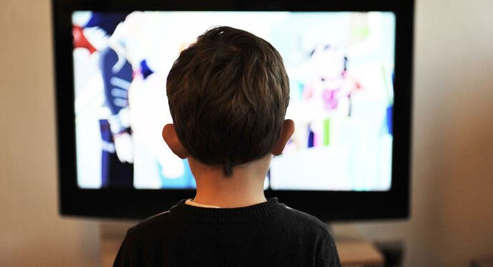 Subliminal Mesajlara Karşı Tek Çare: Çocuklarınızla Yakından İlgilenin