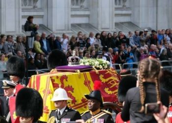 Soylulara Kurşun Tabut, “Fani”lere Gübre…