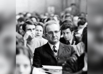 Almanlar Siyonist Baskıya Boyun Eğecek mi?