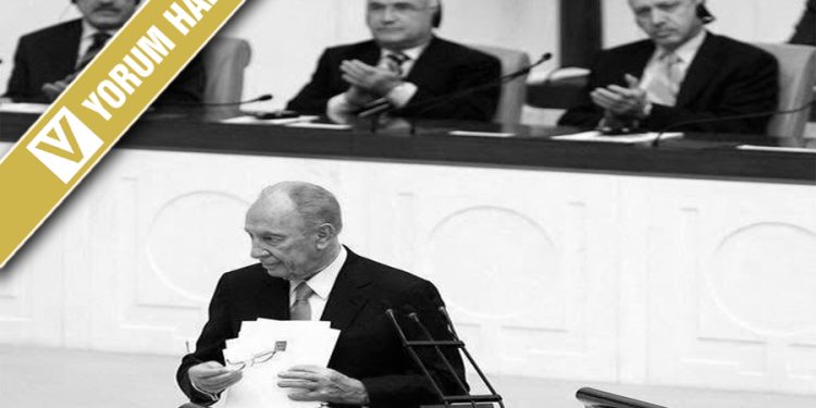 Gazi Meclis Şimon Peres’i Ayakta Alkışlamıştı!