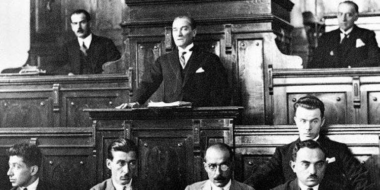 ‘Yarın Cumhuriyet İlân Edeceğiz’ Denilerek, Gelen Sistem Ne Kadar Cumhuriyet idi?