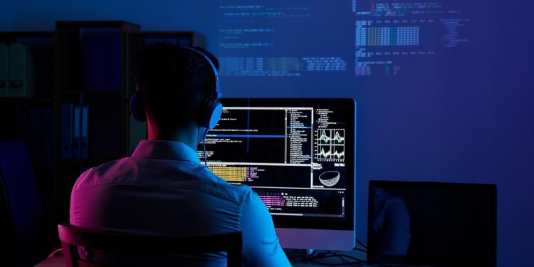 Teknoloji Kötülerin Silahı, İyilerin Oyuncağı