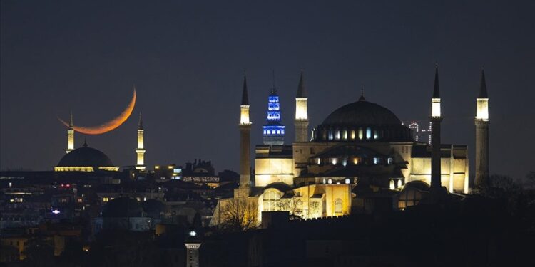 Hicri Yılbaşı: Hicret, Cahiliyyeden Akidevi Hicretle Başlar